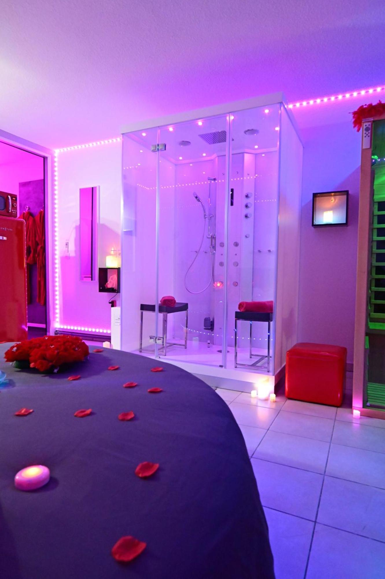 Love Room A Deux Pas De L'Ocean Avec Hammam, Sauna Et Bain A 2 :-) Biscarrosse Exterior photo