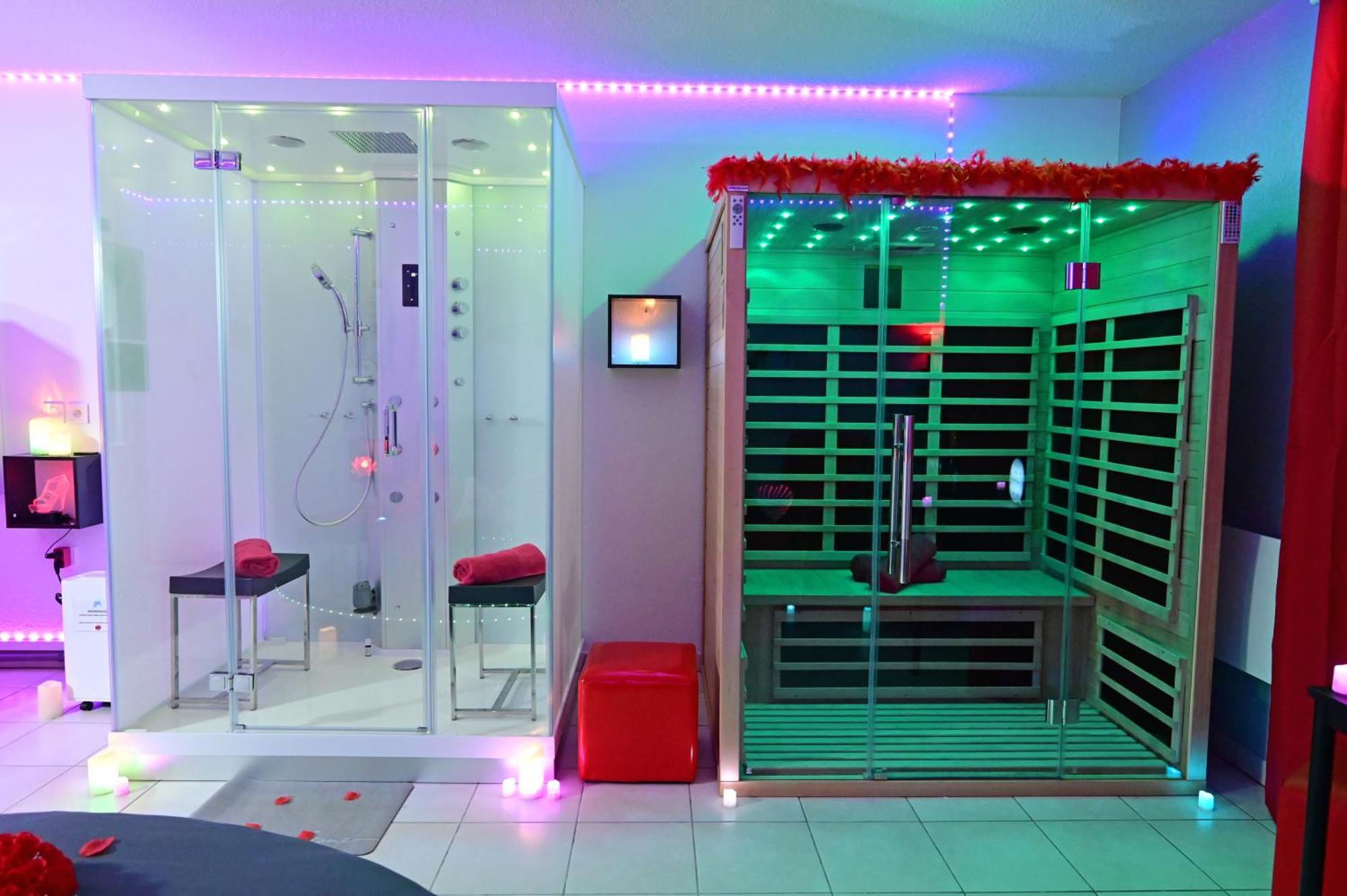 Love Room A Deux Pas De L'Ocean Avec Hammam, Sauna Et Bain A 2 :-) Biscarrosse Exterior photo