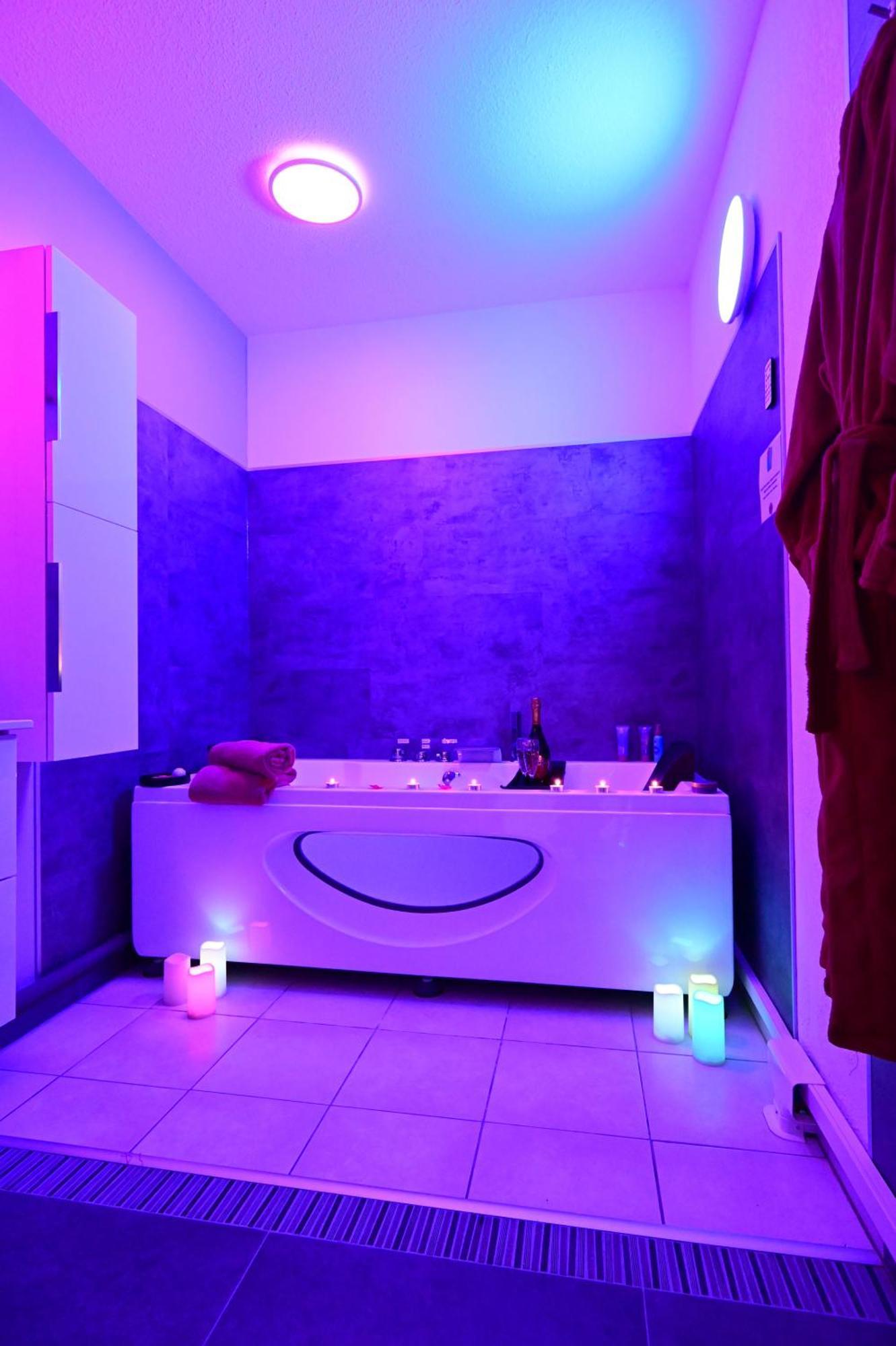 Love Room A Deux Pas De L'Ocean Avec Hammam, Sauna Et Bain A 2 :-) Biscarrosse Exterior photo
